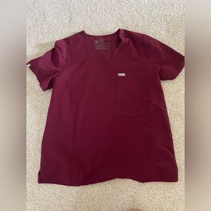 Size large Catarina figs womens scrub top in burgundy